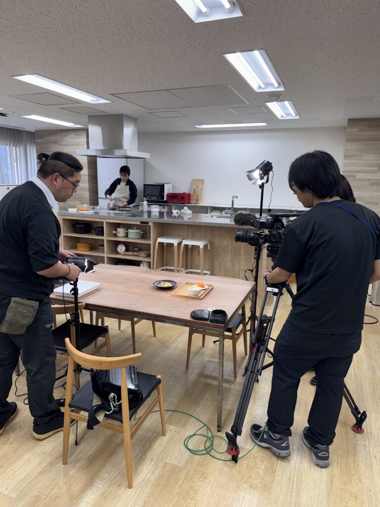 【メディア掲載情報】NHK「おはよう首都圏」においしい健康アプリの食費推定AIをご紹介いただきます